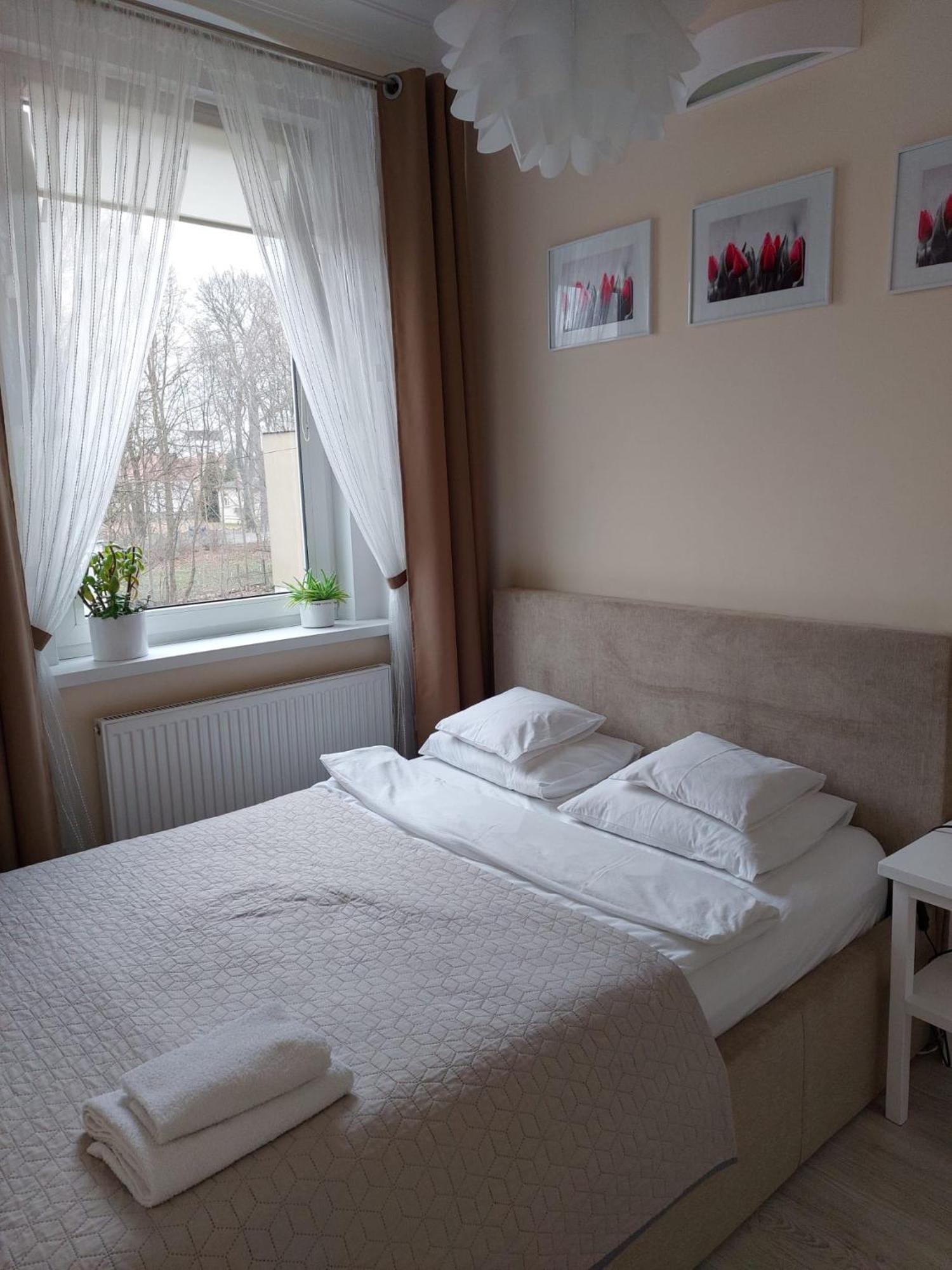 Come&Stay Zielona Gora Exterior photo
